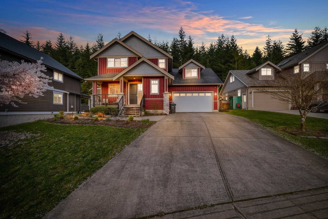 House in Squamish, British Columbia, Canada 4 - 18642975