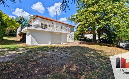 House in Vernaison, Auvergne-Rhône-Alpes, France 1