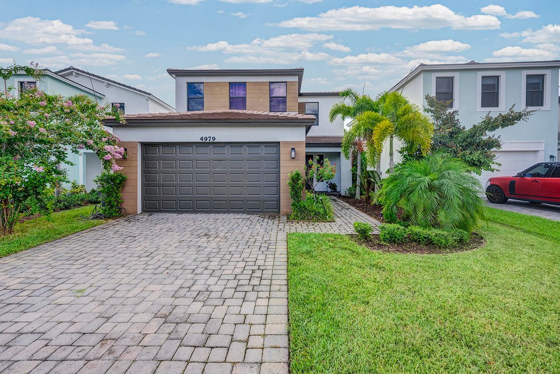 Loxahatchee, Florida, United States 1 - 18644639