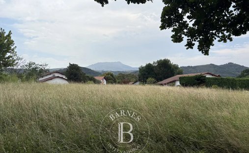 Land in Saint-Pée-sur-Nivelle, Nouvelle-Aquitaine, France 1