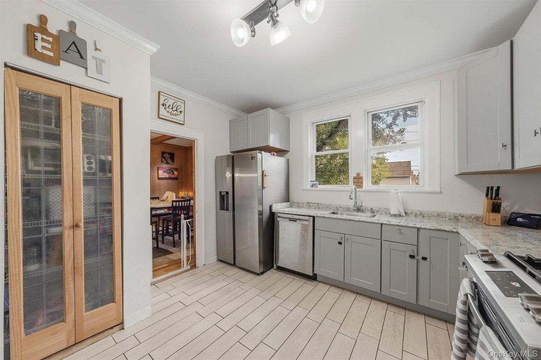 House in Spackenkill, New York, United States 3 - 18602311