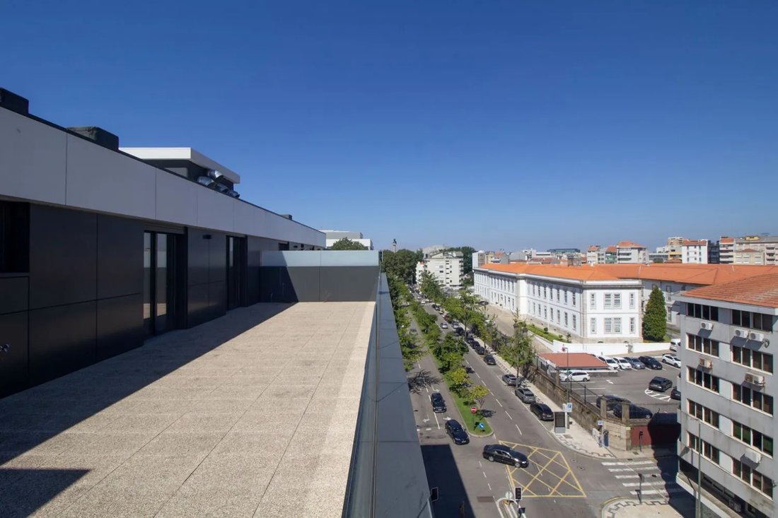 Apartment in Cedofeita, Santo Ildefonso, Se, Miragaia, Sao Nicolau e Vitoria, Porto District, Portugal 1 - 14899851
