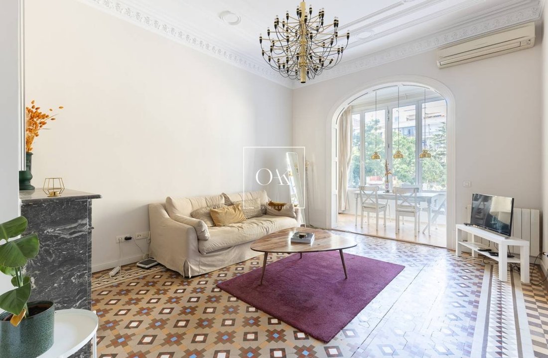 Wohnung in Eixample, Barcelona, Spanien 1 - 18300876