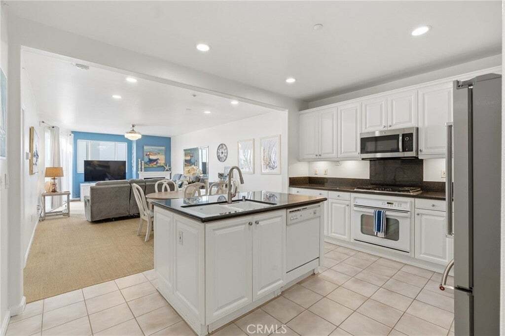 Condo in Signal Hill, California, United States 1 - 17136731