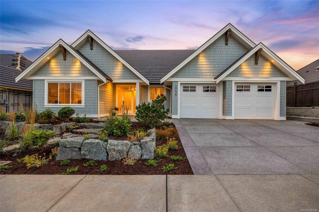 House in Courtenay, British Columbia, Canada 1 - 18643660