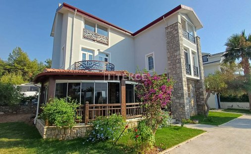 Villa in Ölüdeniz, Muğla, Türkei 1