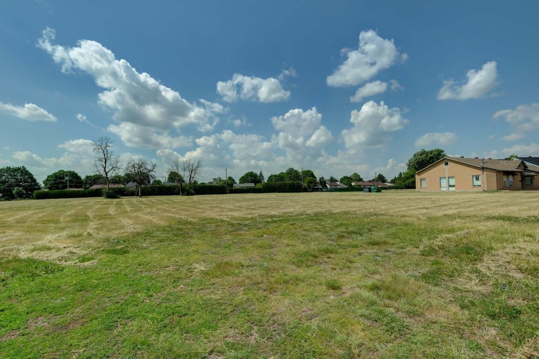 Land in Saint-Eustache, Quebec, Canada 3 - 18647385