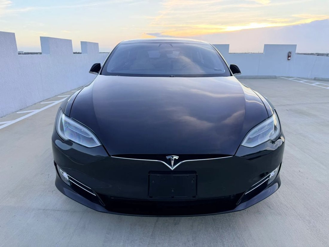 Sedan in Pompano Beach, FL, United States 5 - 18647988