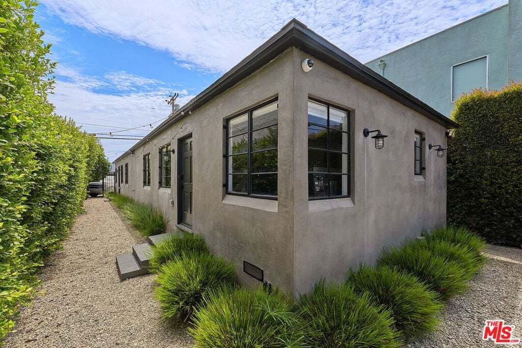 House in Los Angeles, California, United States 4 - 18645963