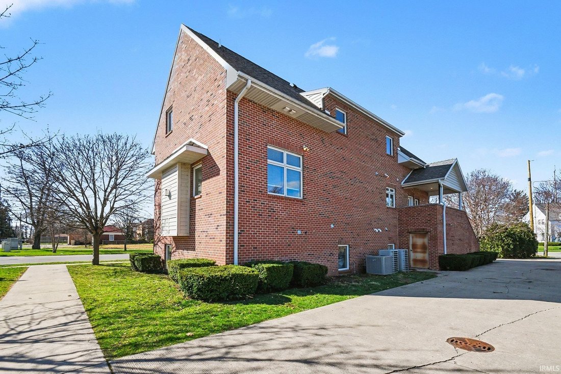 House in South Bend, Indiana, United States 2 - 18644477