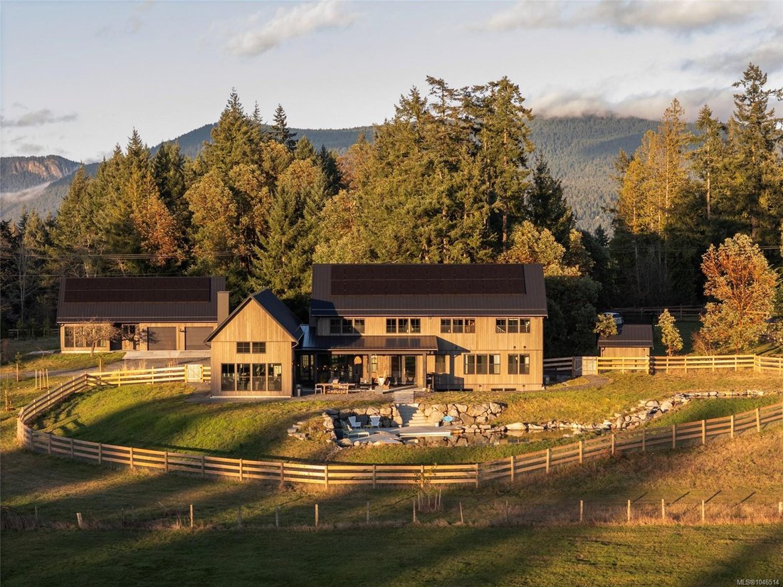 House in Cobble Hill, British Columbia, Canada 1 - 18643723