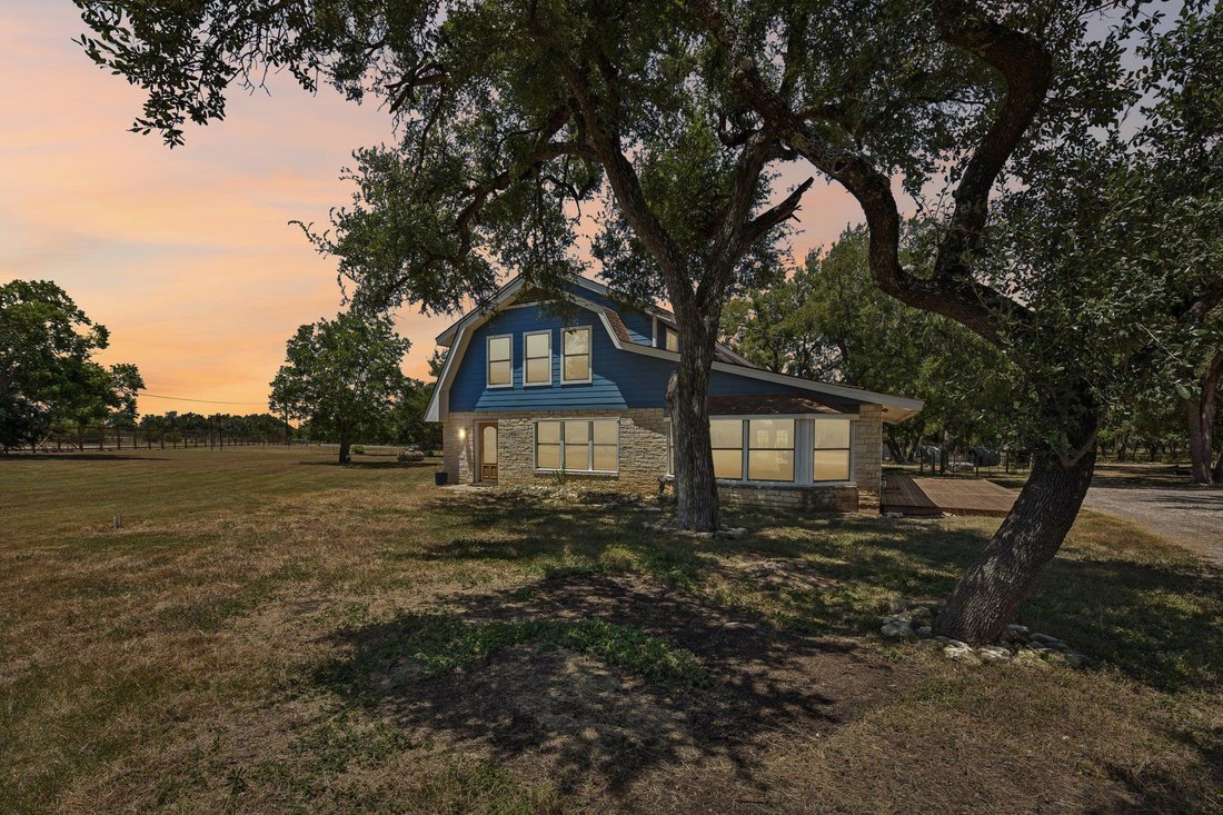 House in Liberty Hill, Texas, United States 3 - 18646327