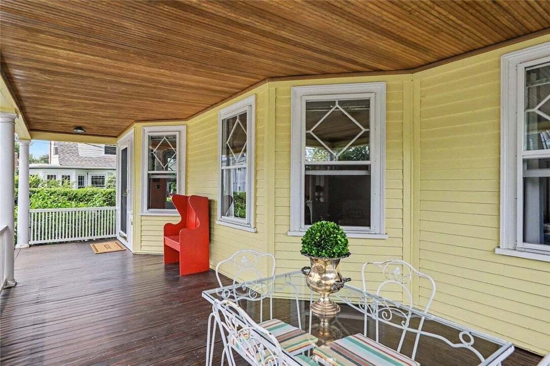 House in Cranston, Rhode Island, United States 5 - 18645740