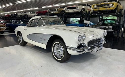 Chevrolet Corvette in Calverton, NY, United States 1