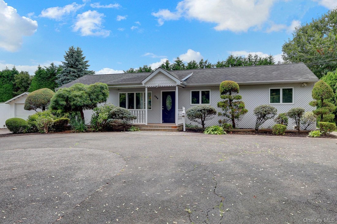 House in West Islip, New York, United States 3 - 18648476