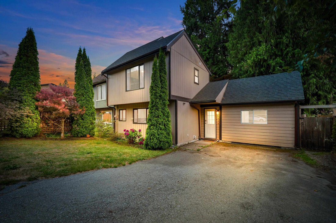 House in Squamish, British Columbia, Canada 2 - 18643124