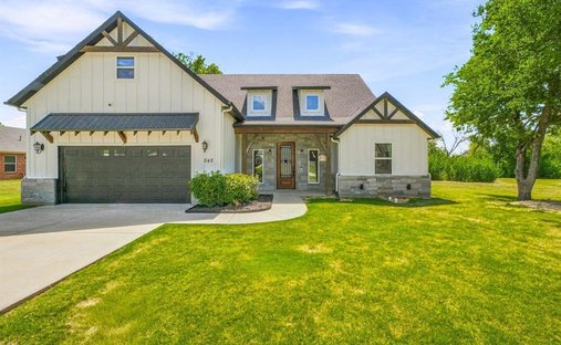 House in Godley, Texas, United States 1