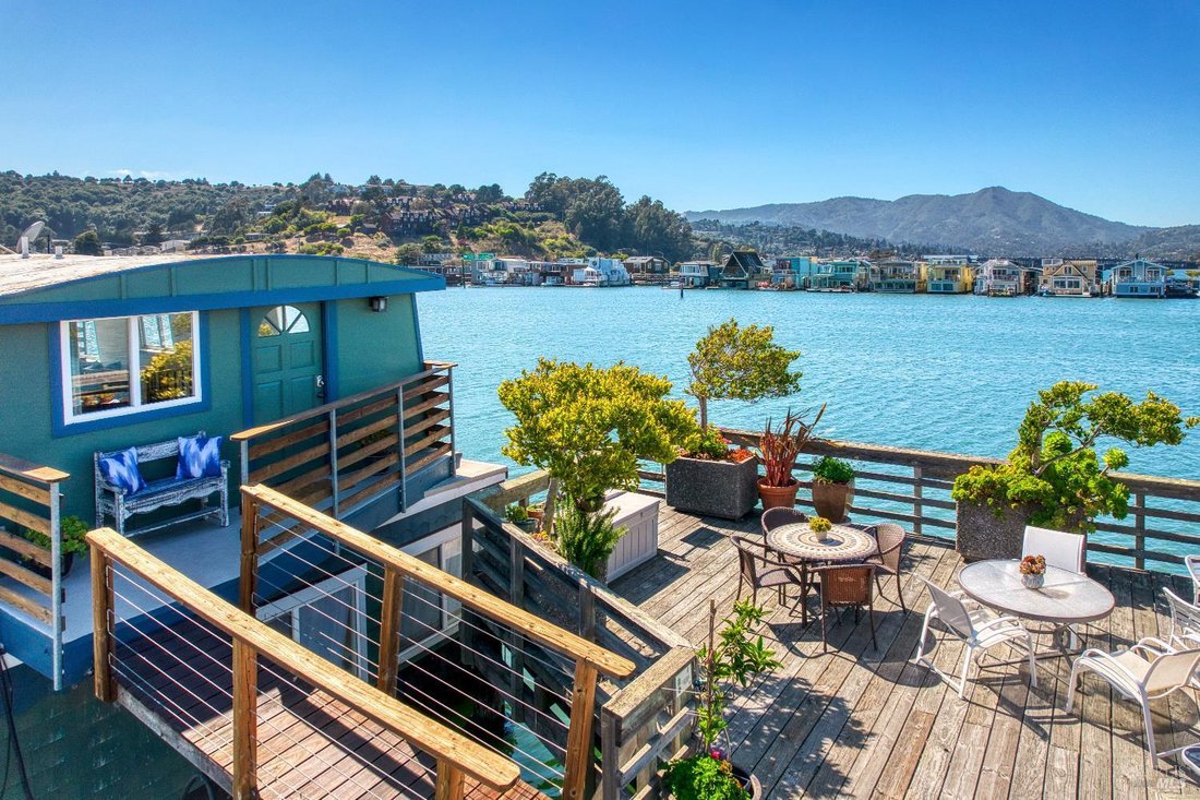 Sausalito, California, United States 4 - 18642775