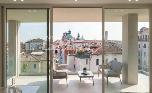 Apartamento en Catedral - Plaza de los Señores, Treviso, Italia 1