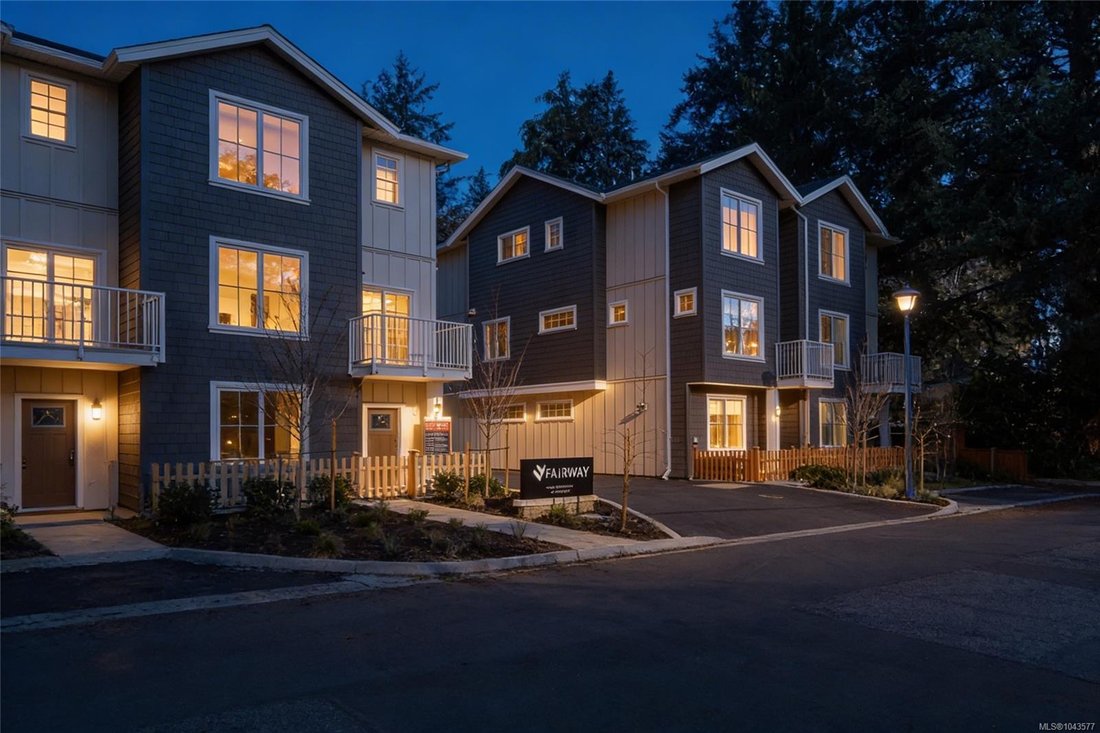 Townhouse in Langford, British Columbia, Canada 1 - 18643493