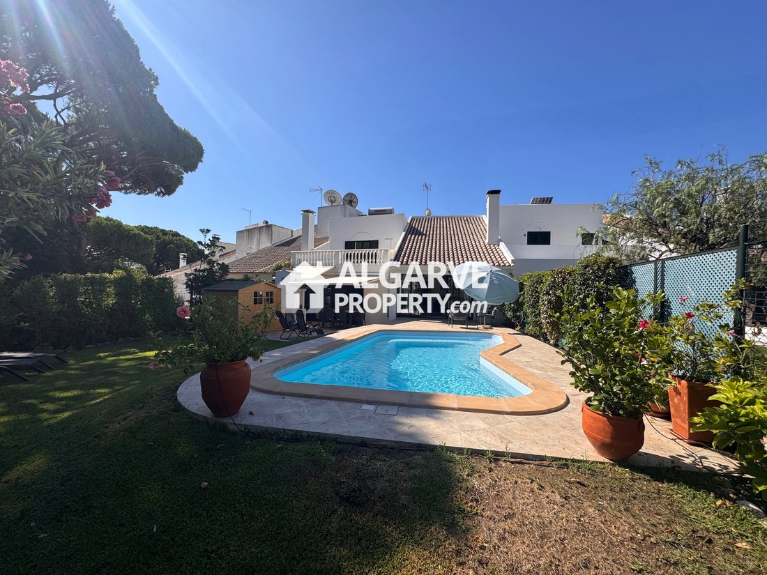 Townhouse in Vilamoura, Quarteira, Algarve 1 - 18647542