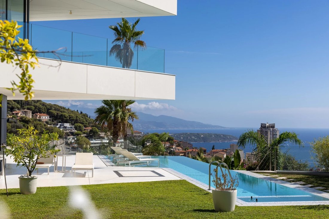 Villa in La Turbie, Provence-Alpes-Côte d'Azur, France 1 - 18644218