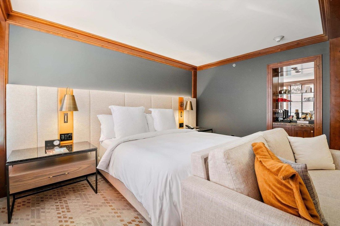 Condo in Whistler, British Columbia, Canada 4 - 18643269