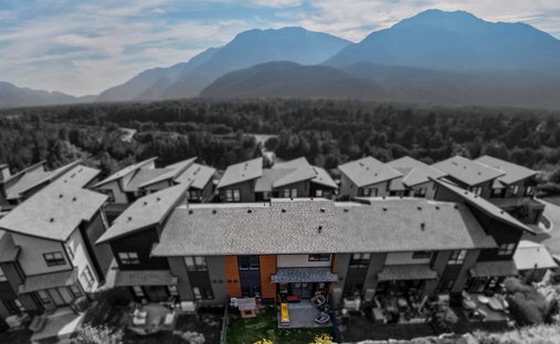 Townhouse in Squamish, British Columbia, Canada 1