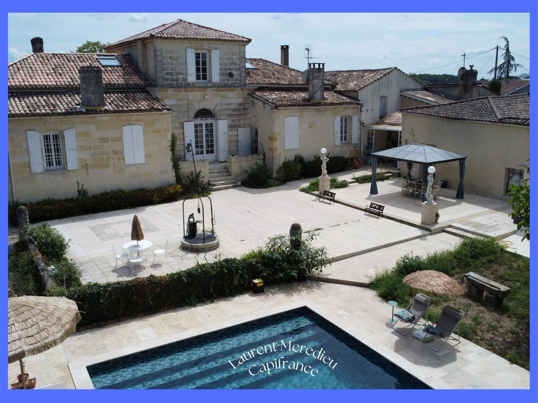 House in Lagrave-Le Bourg, Ambares-et-Lagrave, France 4 - 16971101