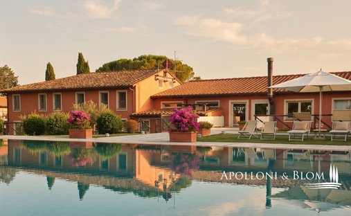 House in Camigliano, Capannori, Tuscany 1