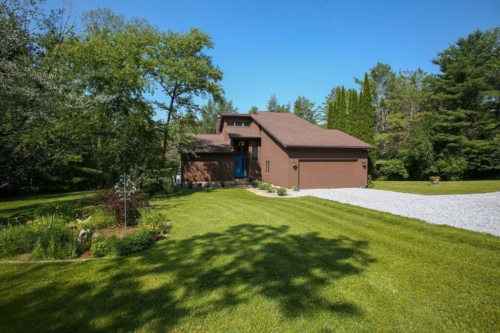 House in Hinsdale, Massachusetts, United States 2 - 18643382