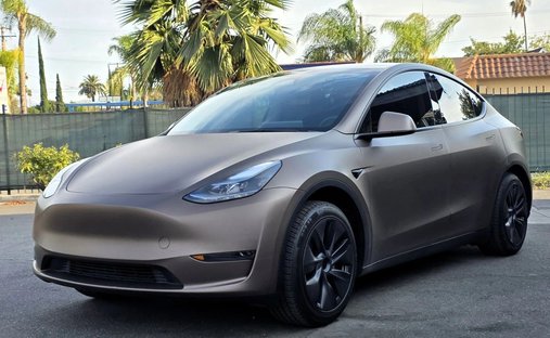 2024 Tesla Model Y Long Range Sport Utility 4D in San bernardino, CA, United States 1