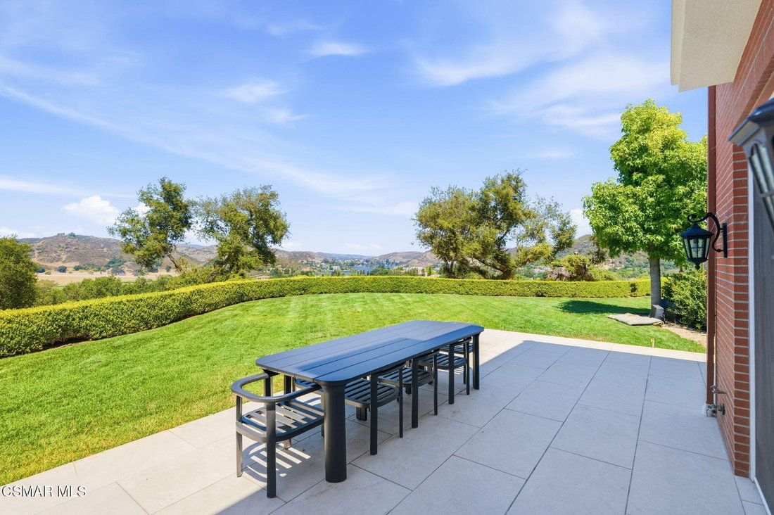 Townhouse in Thousand Oaks, California, United States 4 - 18643109