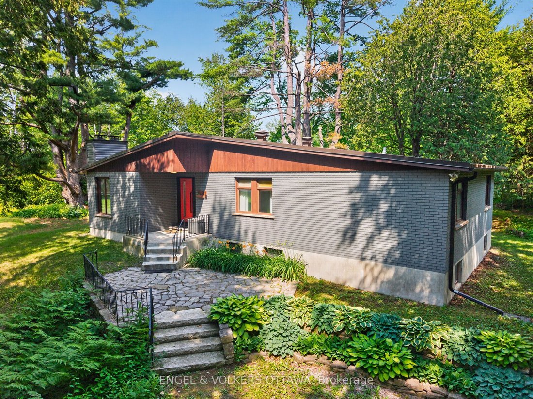 House in Ottawa, Ontario, Canada 2 - 18644143