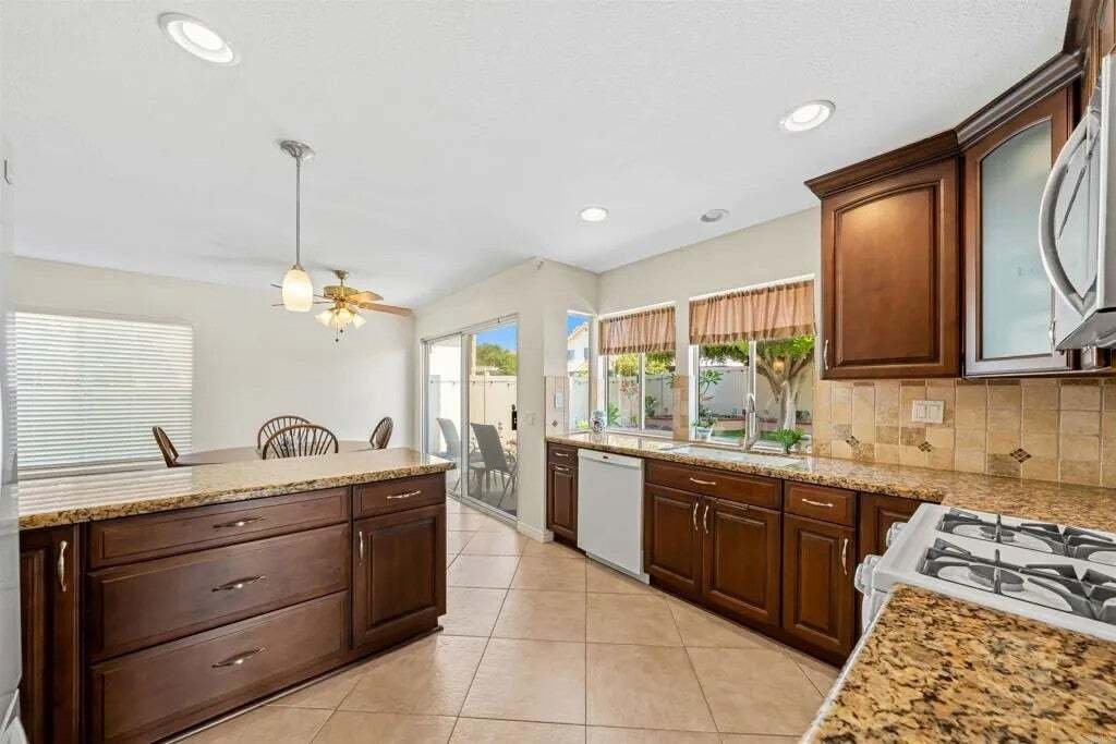 House in El Cajon, California, United States 5 - 18646581