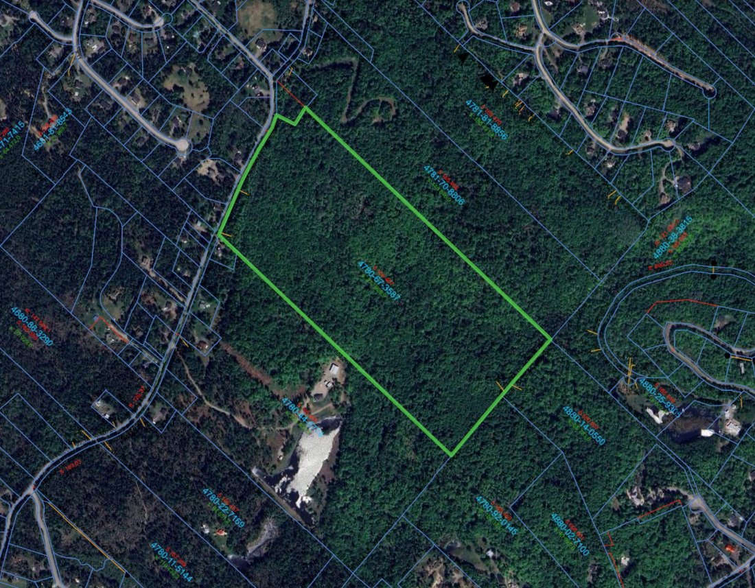 Land in Saint-Sauveur, Quebec, Canada 1 - 18643154