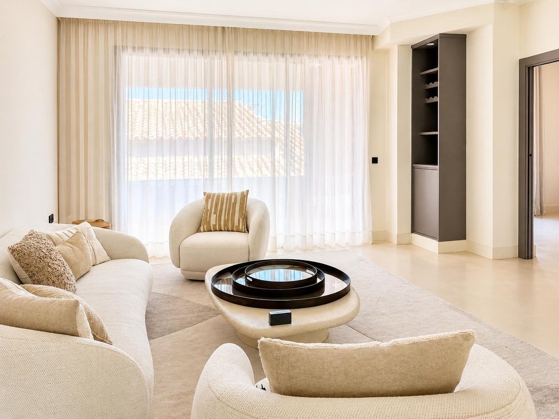 Apartment in Puerto Banus, Marbella, Spain 2 - 18647517
