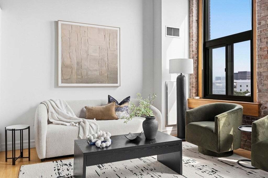 Condo in Boston, Massachusetts, United States 2 - 18642588