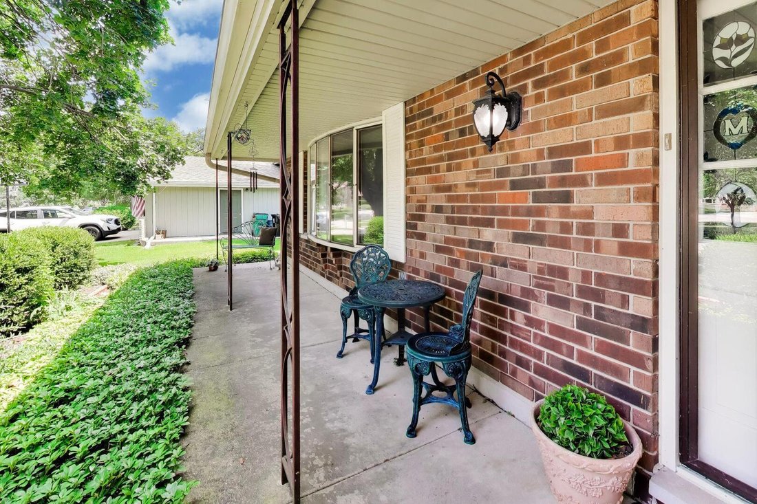 House in Bloomingdale, Illinois, United States 3 - 18646701