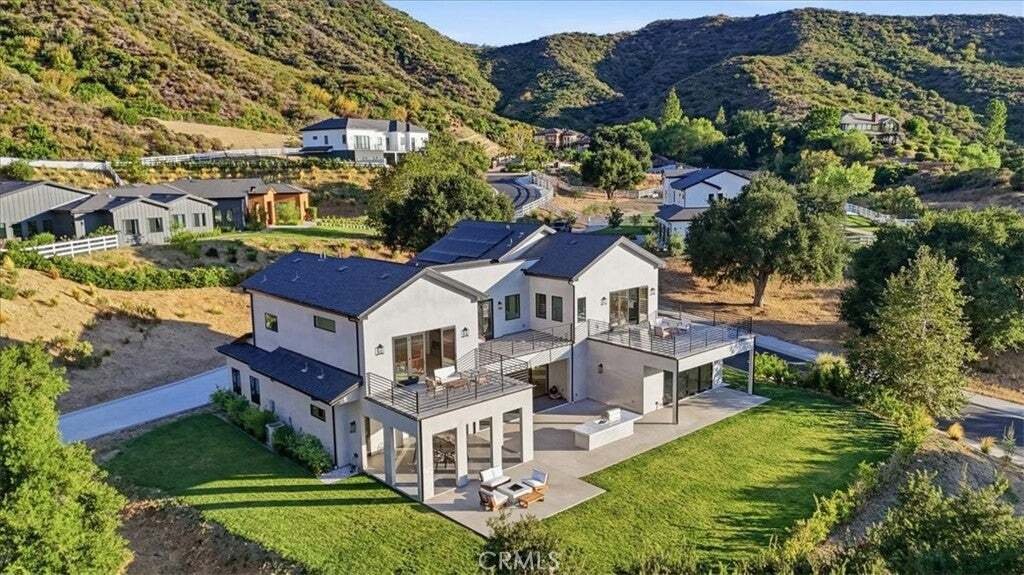 House in Santa Clarita, California, United States 3 - 18643384