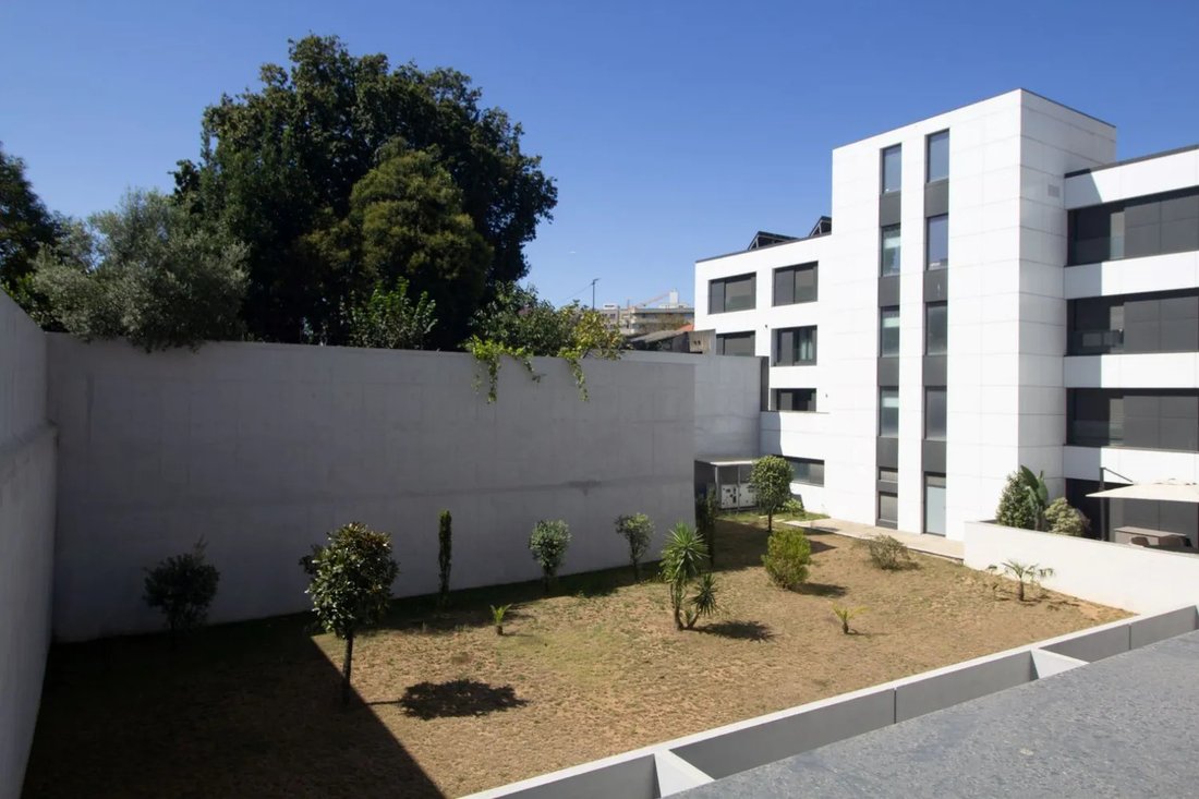 Apartment in Cedofeita, Santo Ildefonso, Se, Miragaia, Sao Nicolau e Vitoria, Porto District, Portugal 1 - 14899839