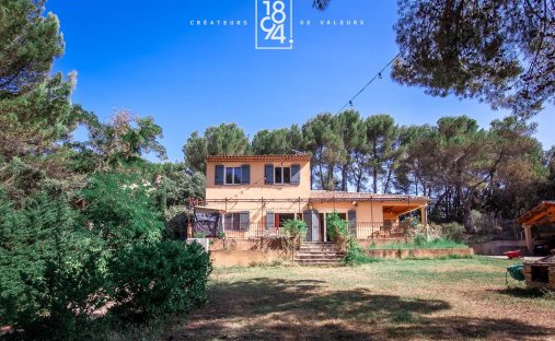 House in La Bastidonne, Provence-Alpes-Côte d'Azur, France 1