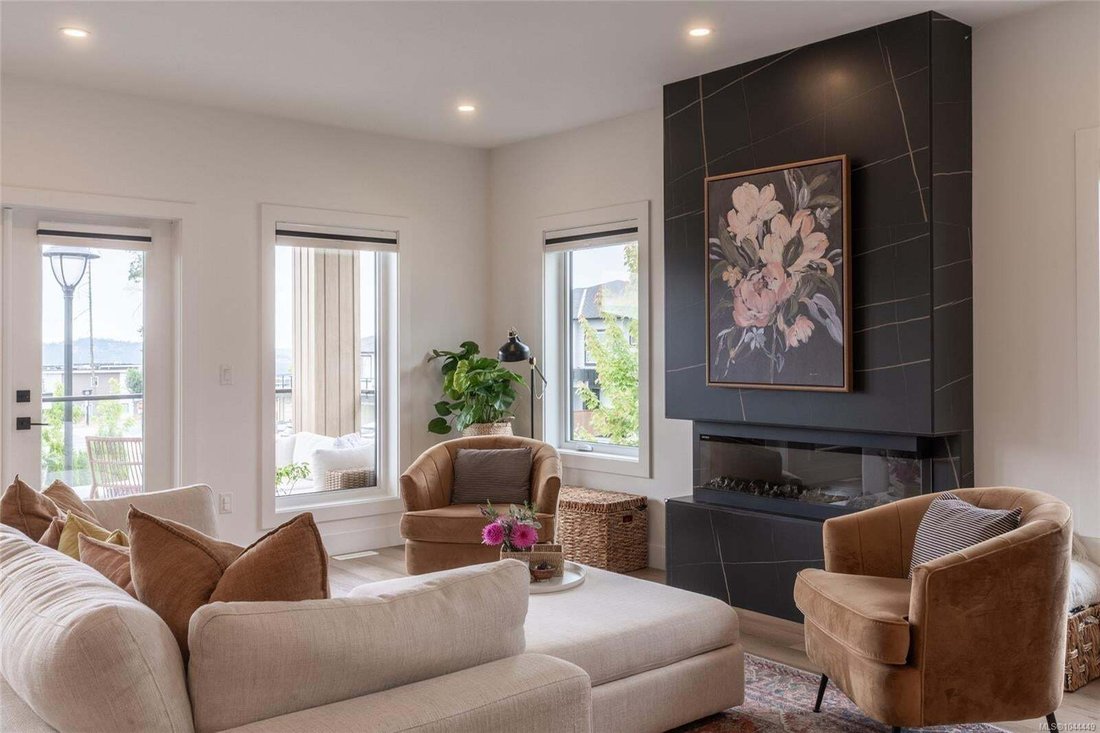 Townhouse in Langford, British Columbia, Canada 4 - 18643546