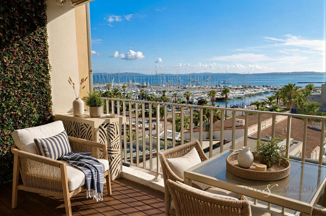 Apartment in Hyeres, Provence-Alpes-Côte d'Azur, France 1 - 18647809