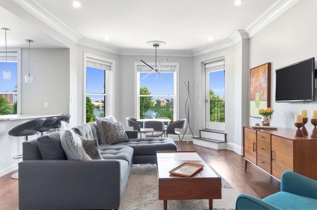 Condo in Boston, Massachusetts, United States 1 - 18642596