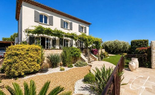 Villa in Partie Nord-Ferrieres-Cadenades-Rouviere, Le Muy, France 1