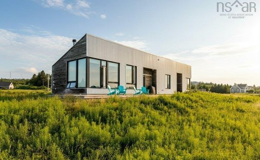 House in Kingsburg, Nova Scotia, Canada 1