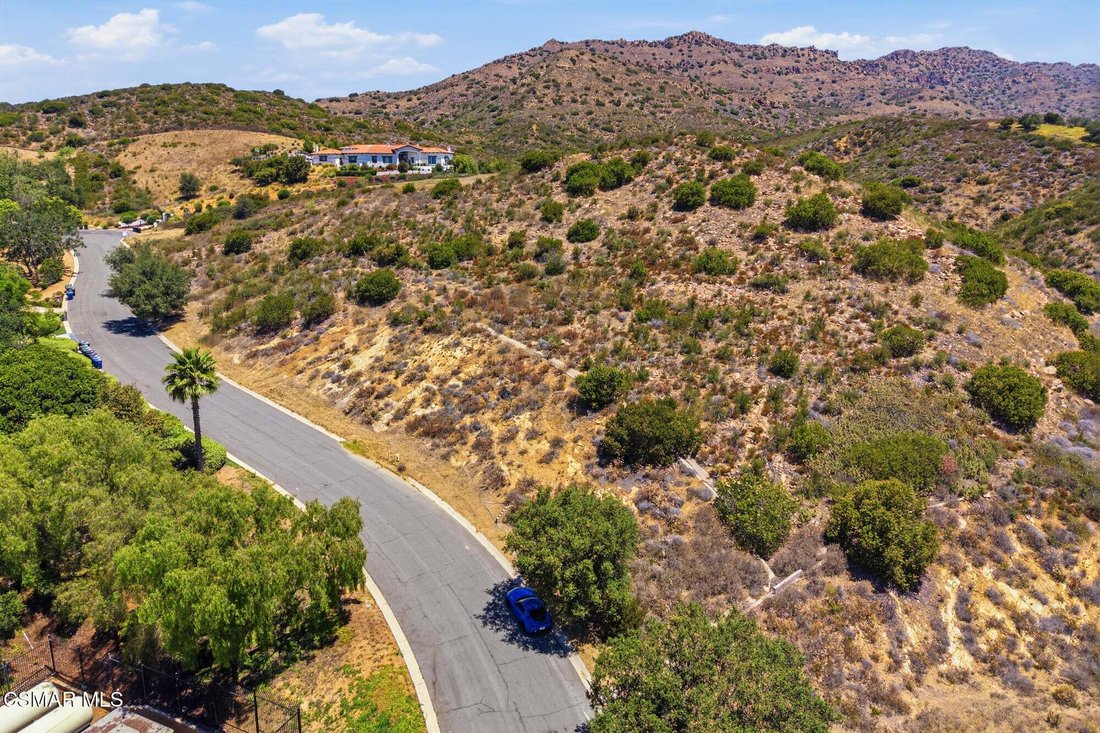 Land in Thousand Oaks, California, United States 2 - 18642886
