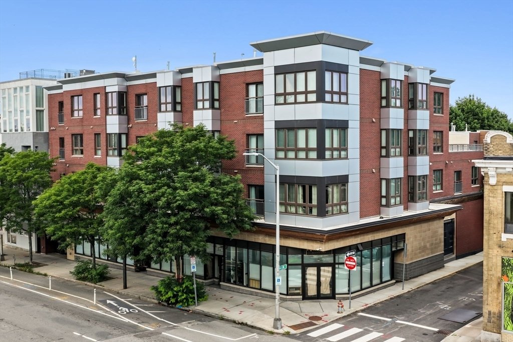 Condo in Cambridge, Massachusetts, United States 1 - 18643921