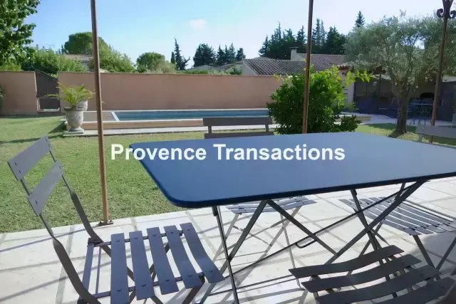 House in Vacqueyras, Provence-Alpes-Côte d'Azur, France 4 - 16286473